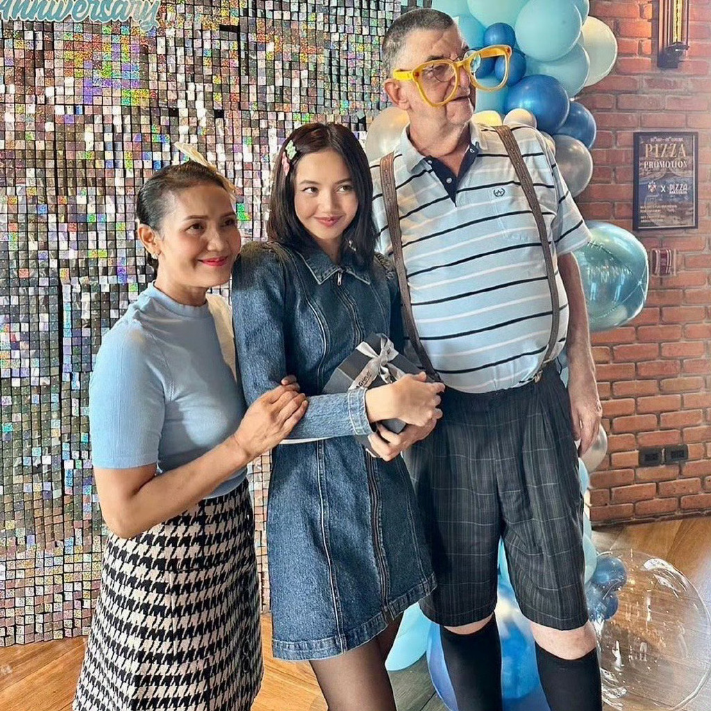 #脱离了韩式妆造