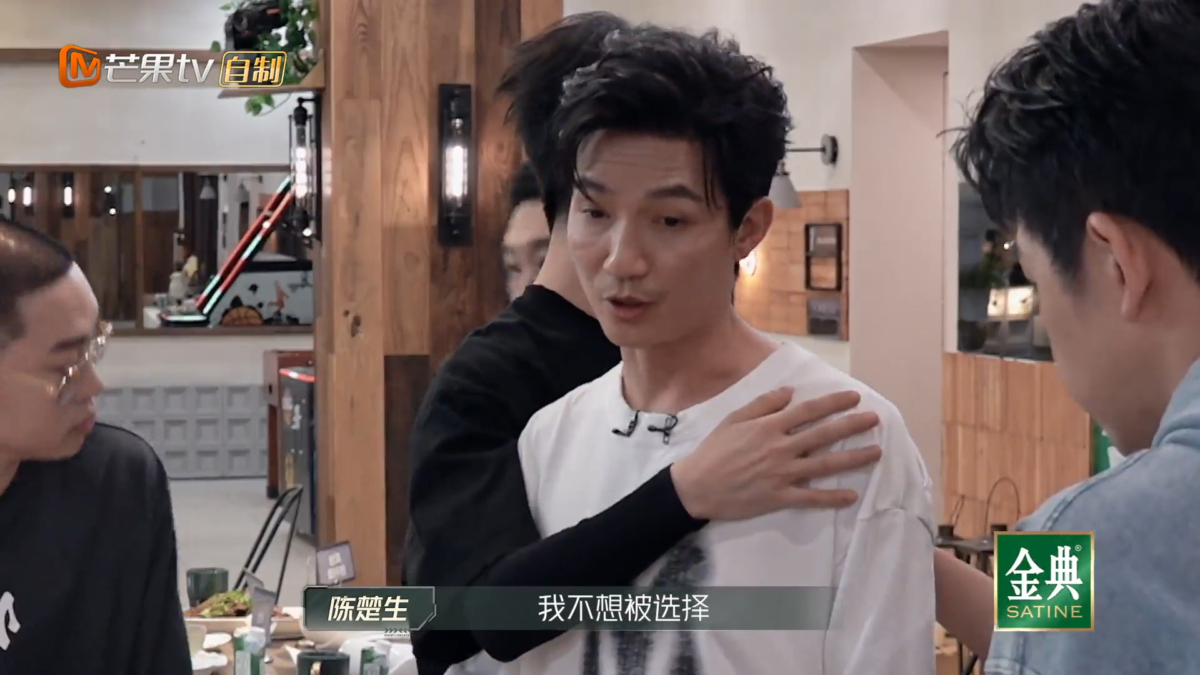 陈楚生的做法是在顾全大局