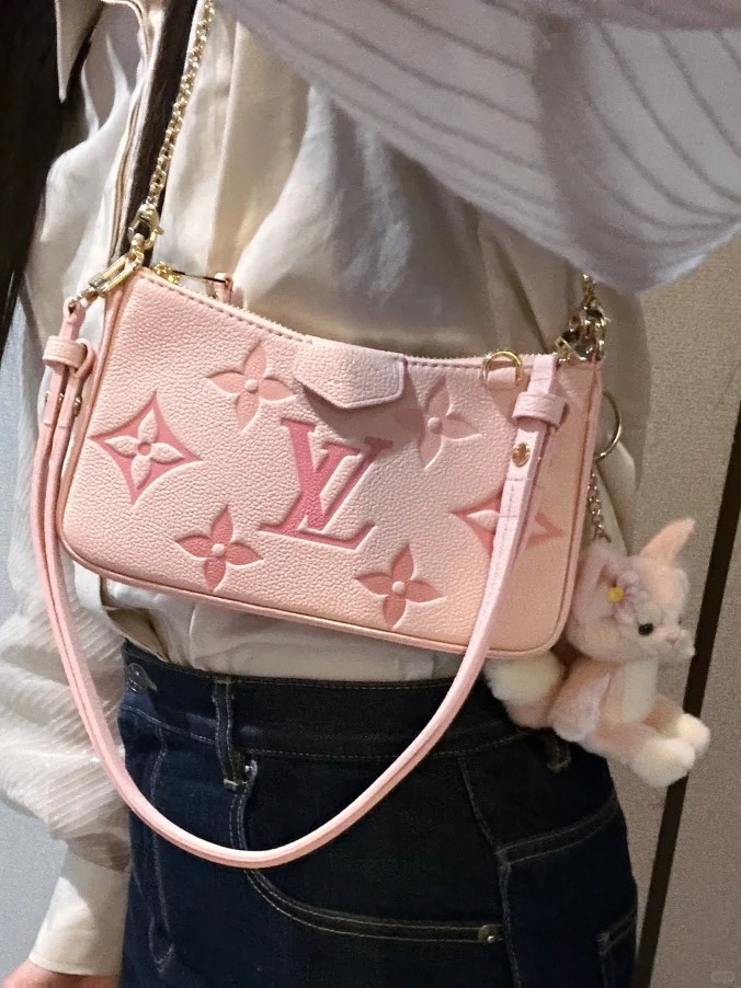 7 款 LV「粉色系包包」