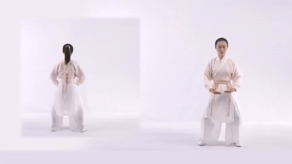 第一式：双手托天理三焦