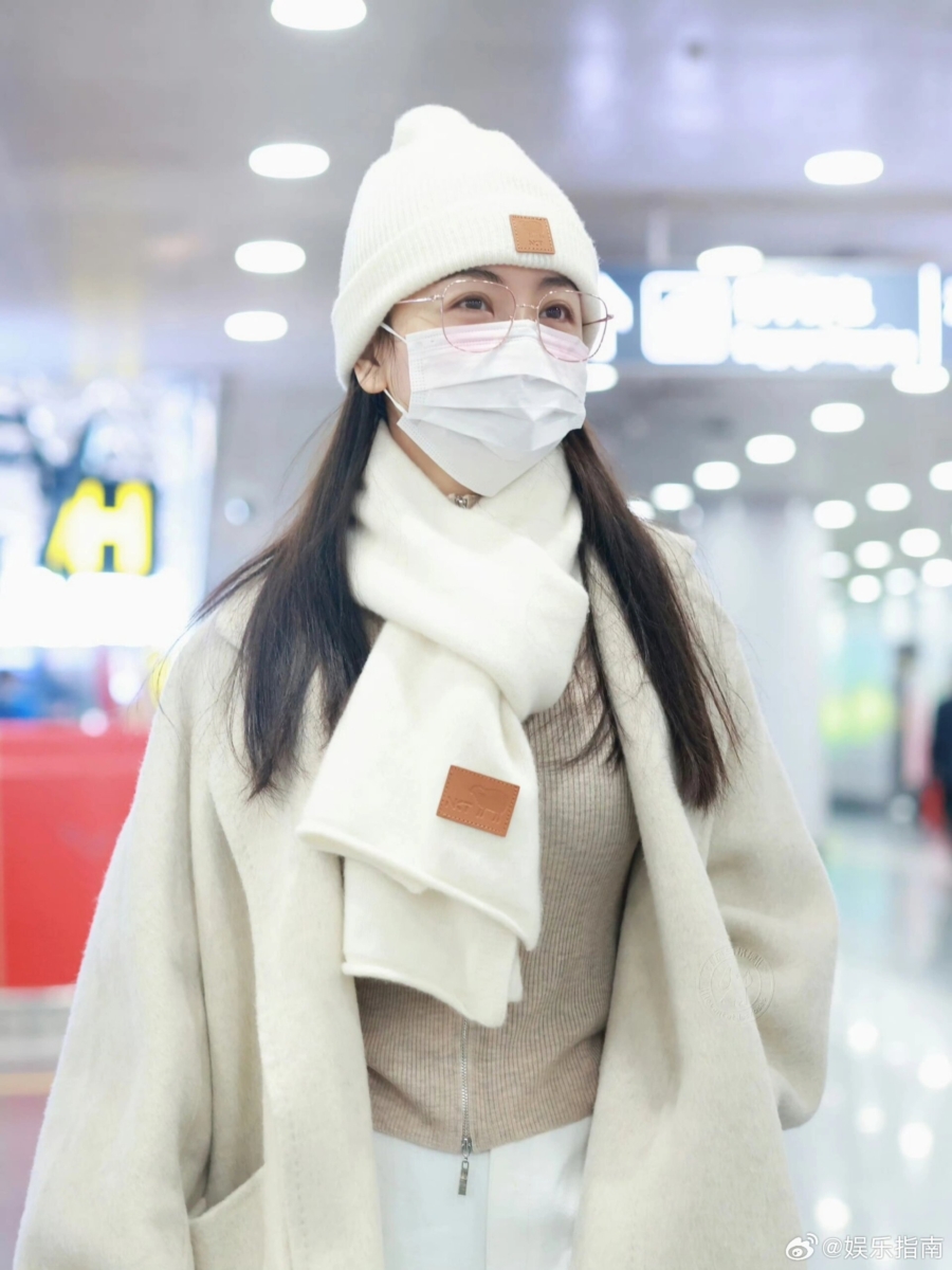 杨蓉