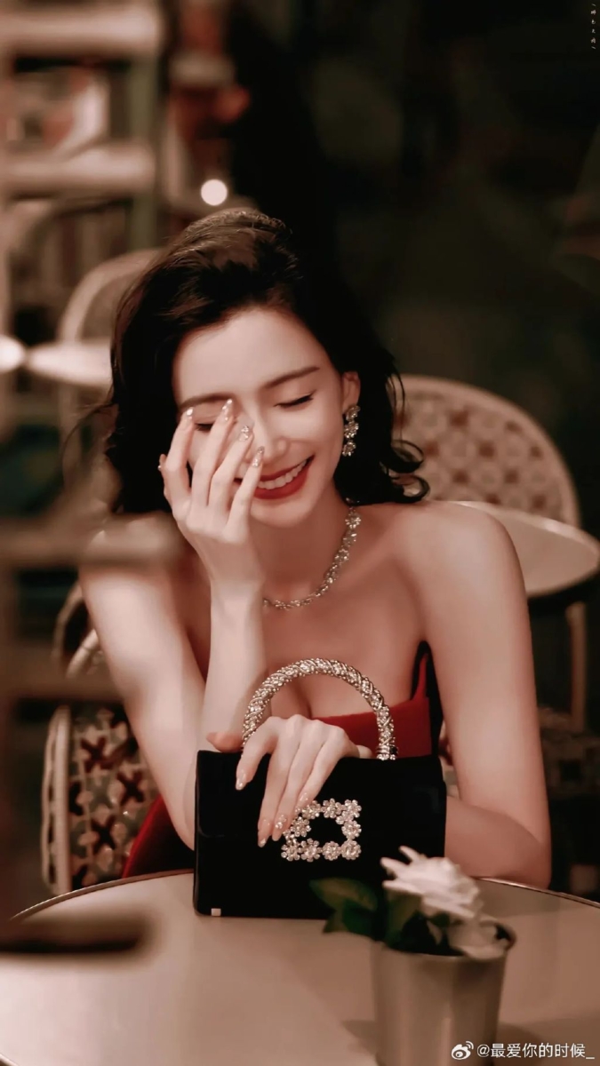 Angelababy & 张嘉倪被软封杀