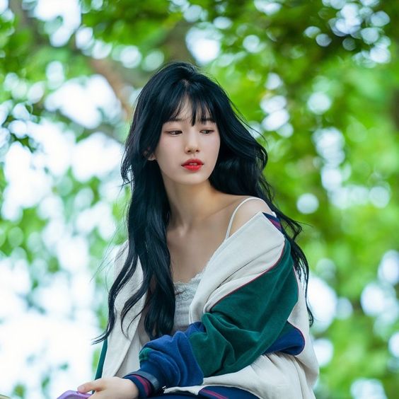 秀智新剧《我的女神室友斗娜》