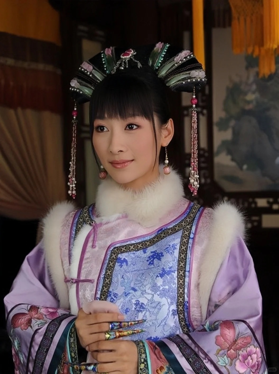 陶昕然去年才知道她的贴身宫女是皇后派来的人