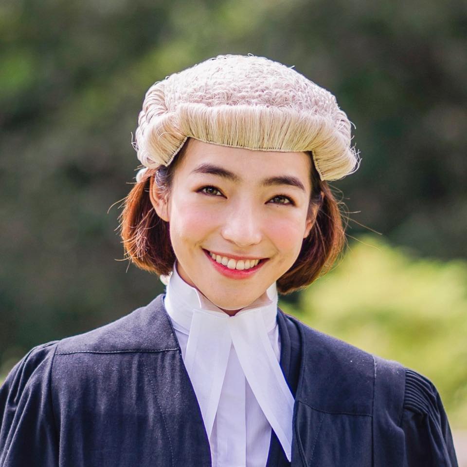 高艺除了是演员之外还是大律师