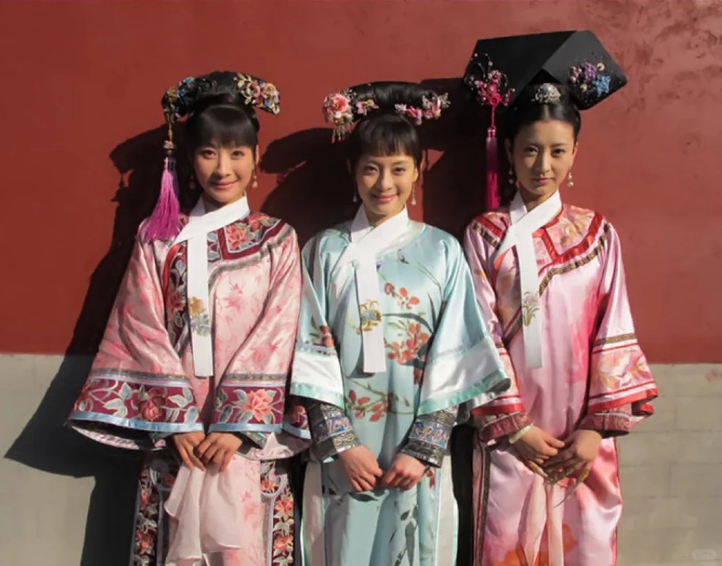 在剧中她们的关系决裂