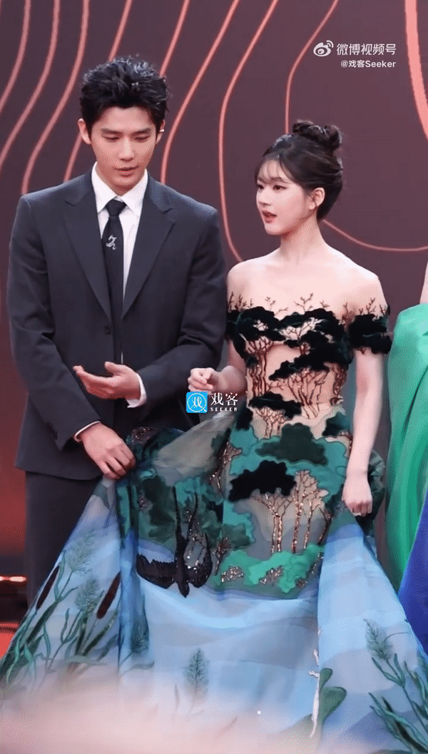 《神隐》赵露思 & 王安宇