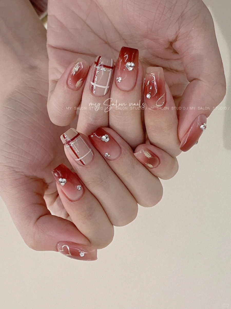 5、蜜桃果冻渐变色美甲