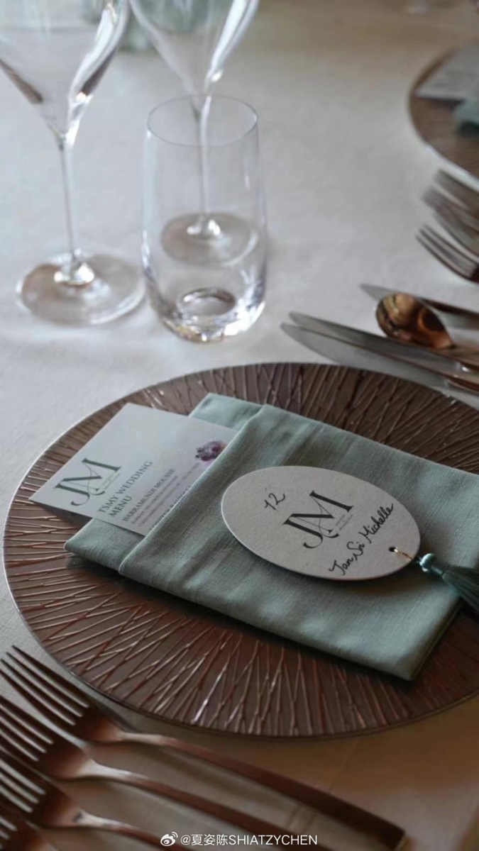 陈彩霞为好友的婚礼花足了心思