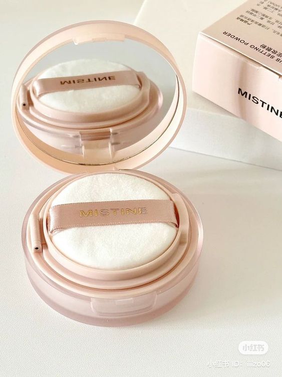 气垫隐藏用法 【WITH 珠光蜜粉】