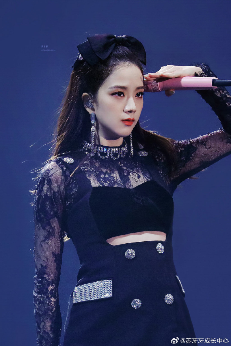 韩网热议：「真的认为 Jisoo 很无能吗？」