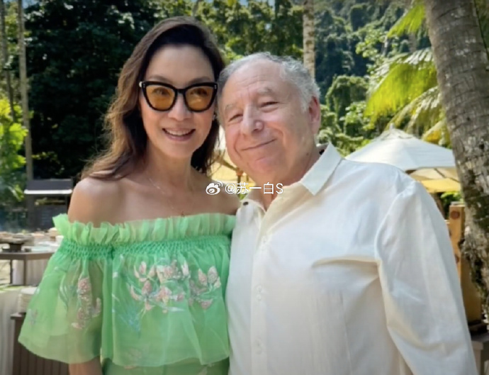 和丈夫爱情长跑 19 年终于步入婚姻殿堂