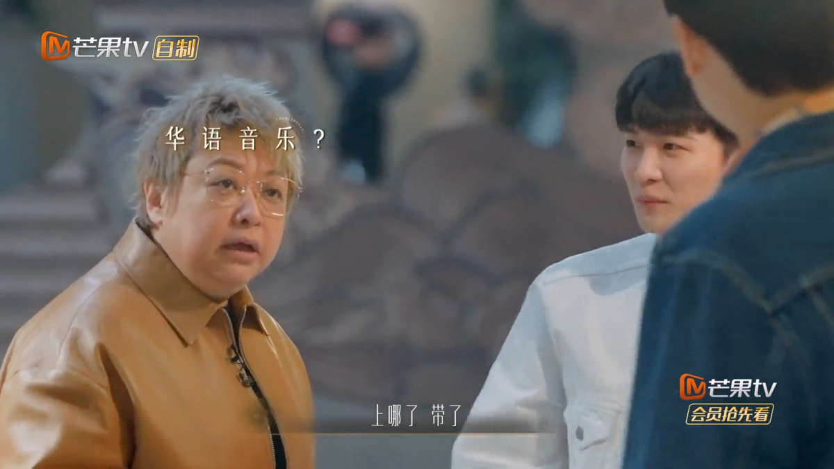 韩红不接玩笑反倒认真追问