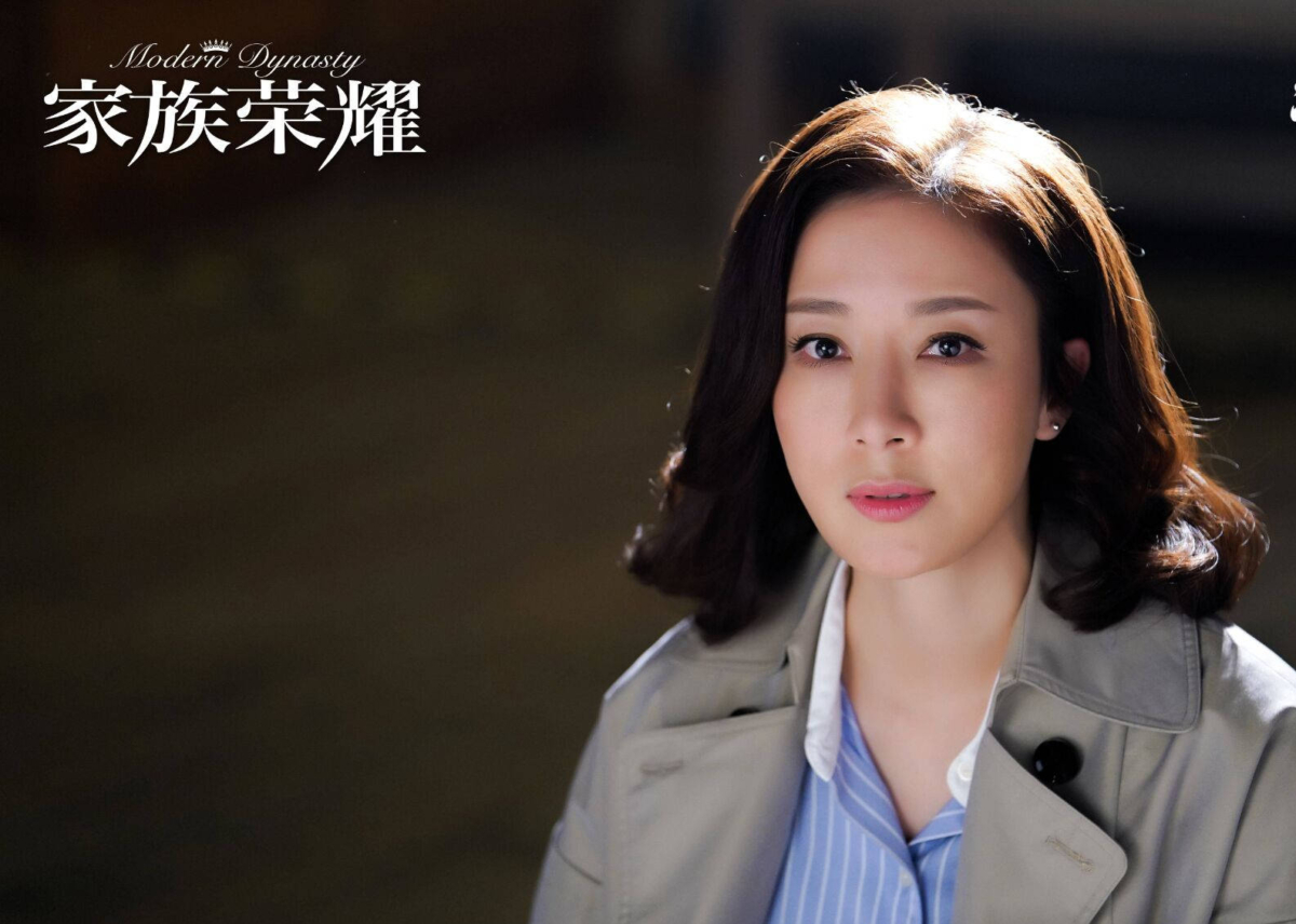 杨茜尧在上一部剧《家族荣耀》中，饰演的甄芯被赞演技大爆发