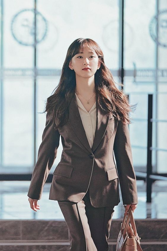 二、展现专业形象