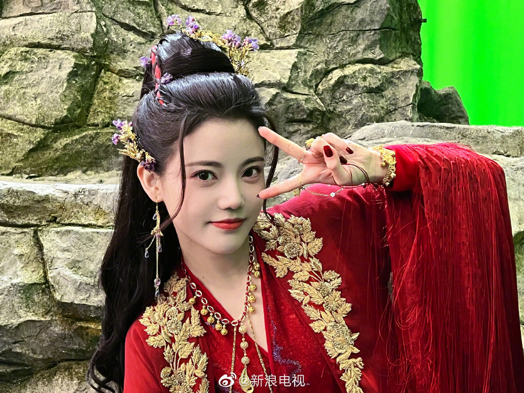 《长月烬明》孙珍妮