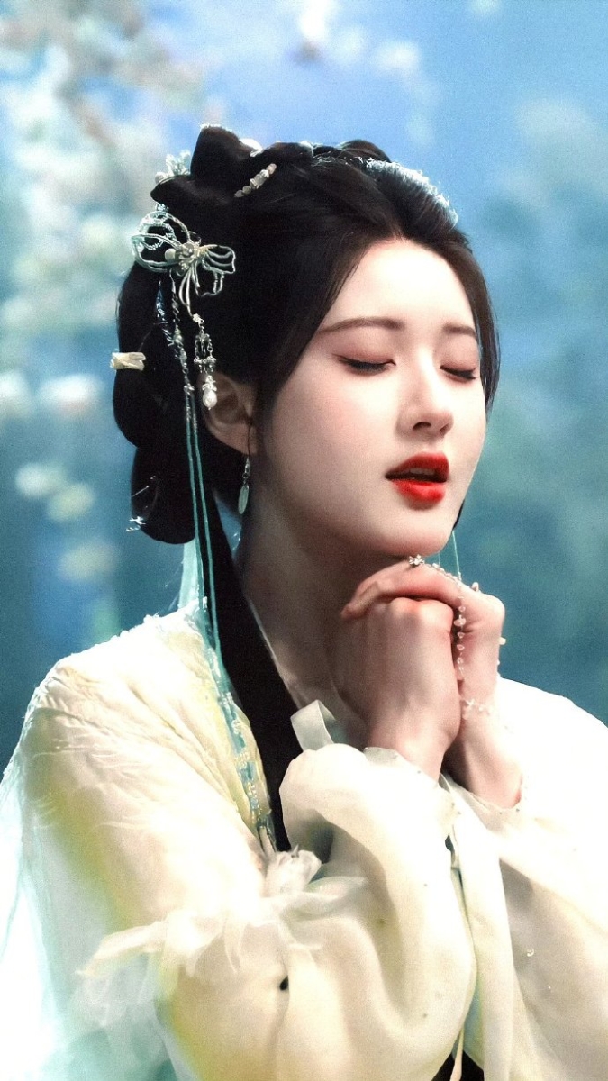 赵露思人红是非多