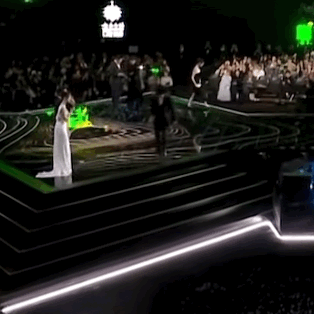 11、王一博赶时间？