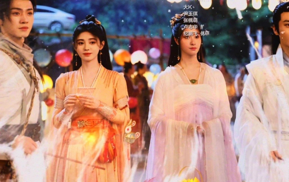 #穿帮镜头