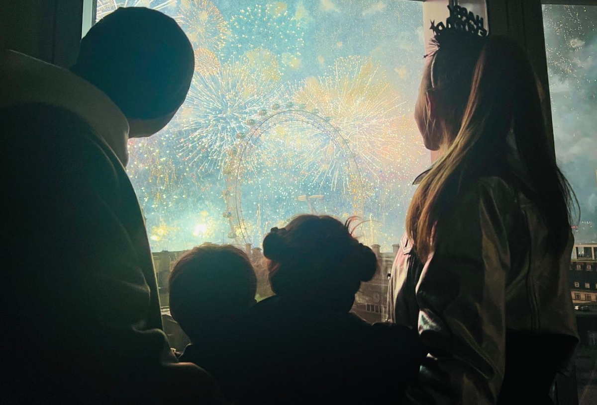 周杰伦一家幸福美满