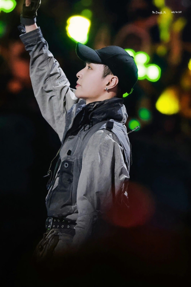 张艺兴粉丝心疼偶像受委屈