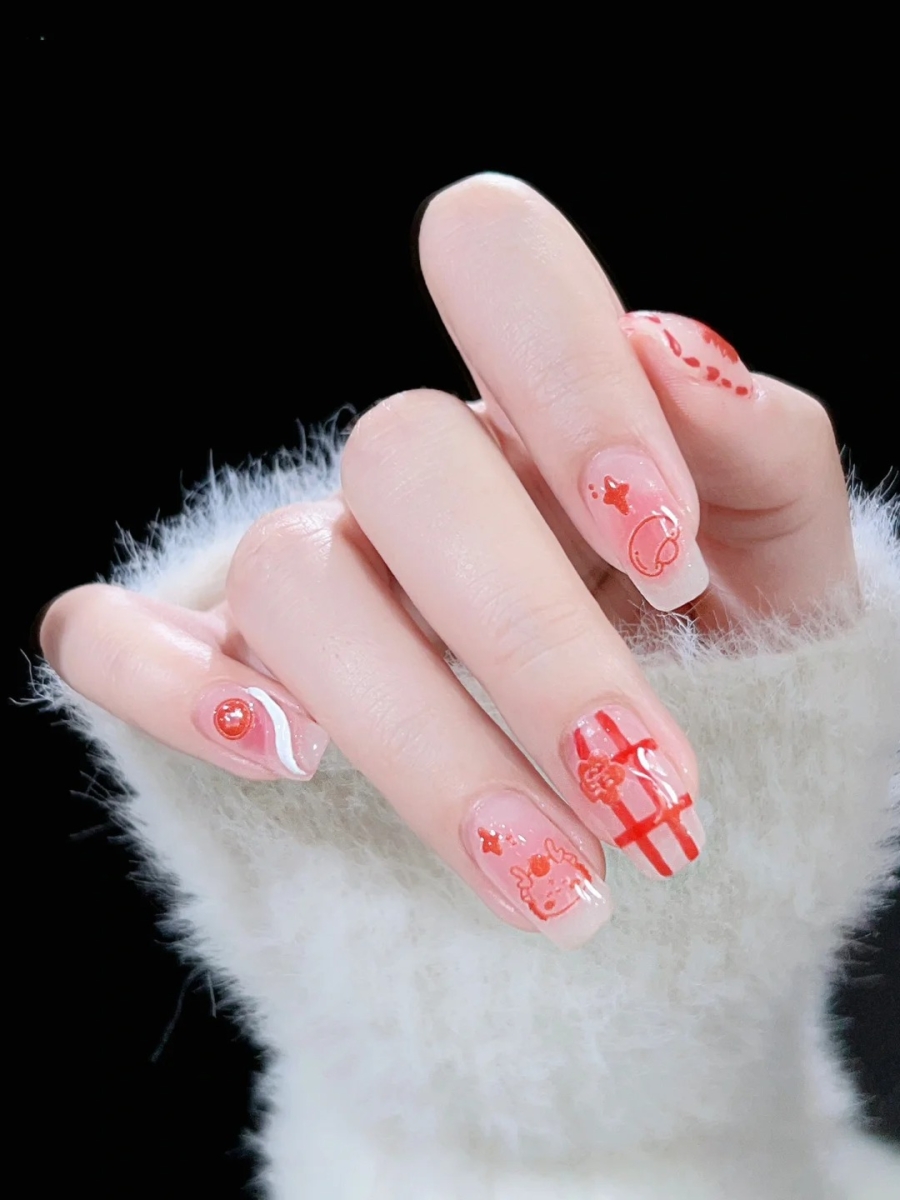 8、手绘红色小龙