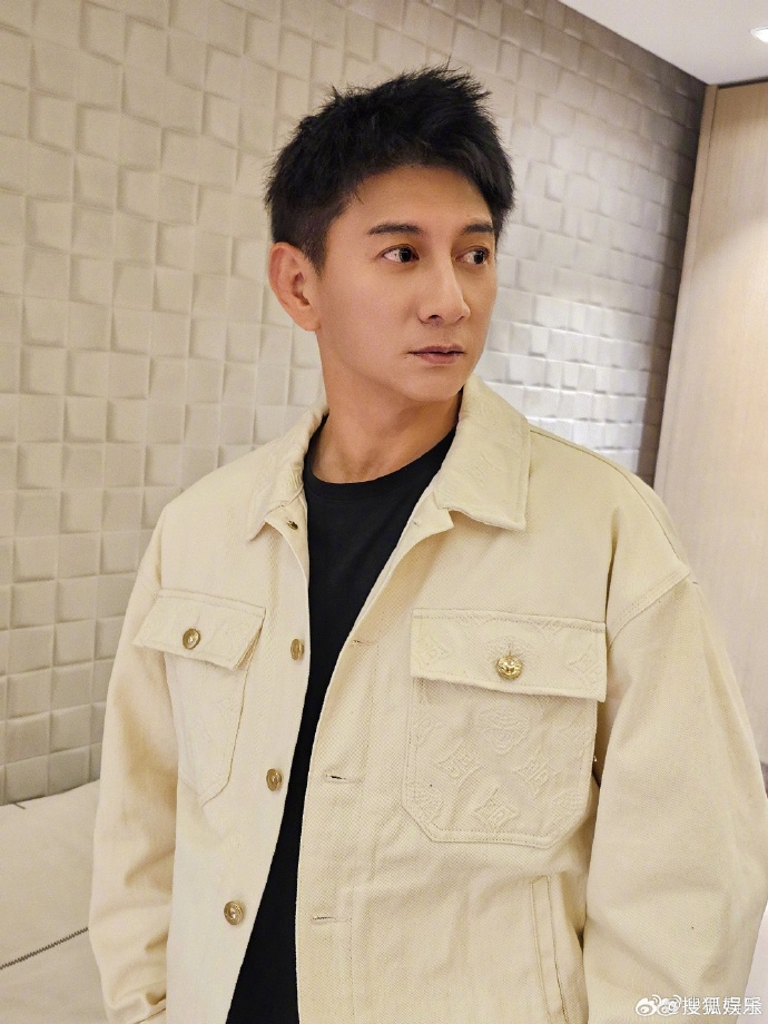 吴奇隆
