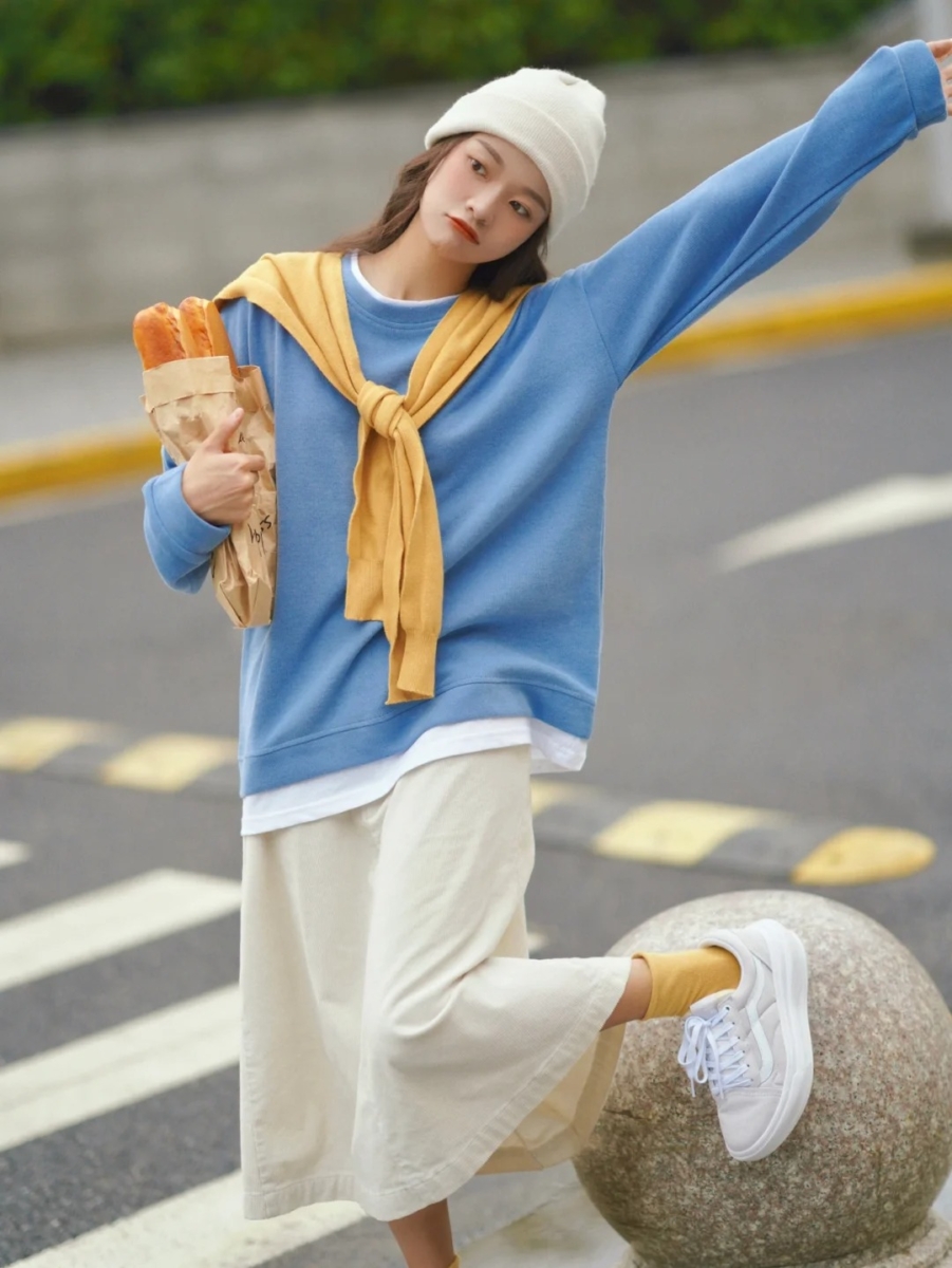 双子座(21/5 - 20/6):黄色、绿色、蓝色