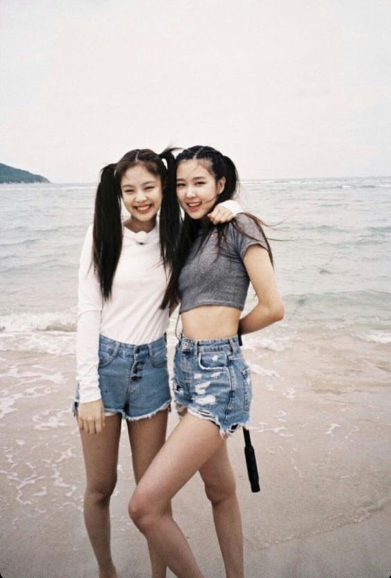 Jennie & Rosé