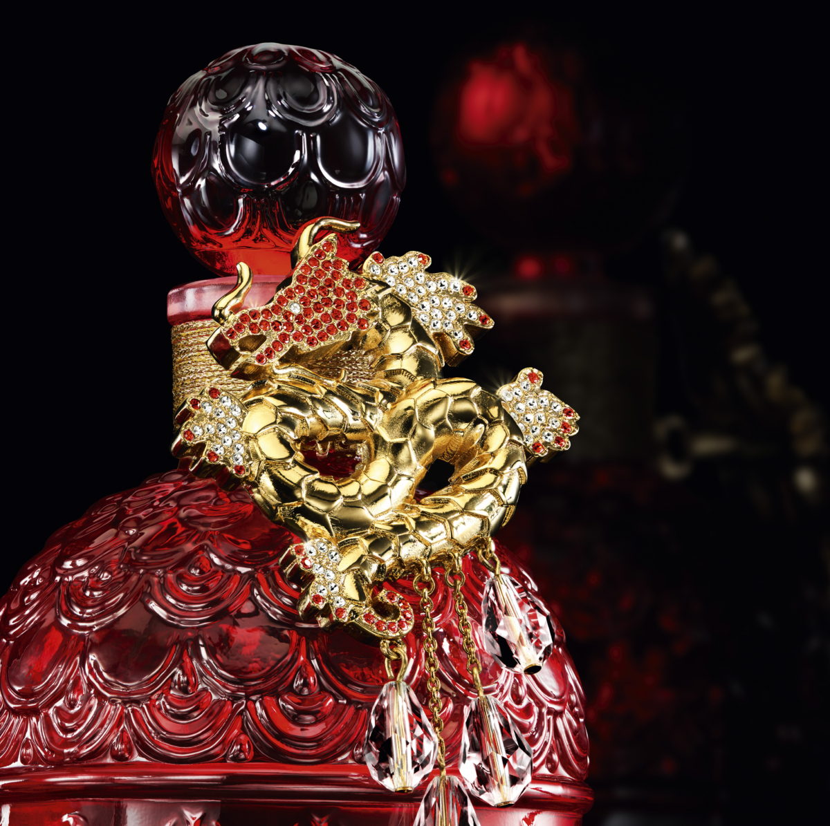 补个妆都能气势如龙