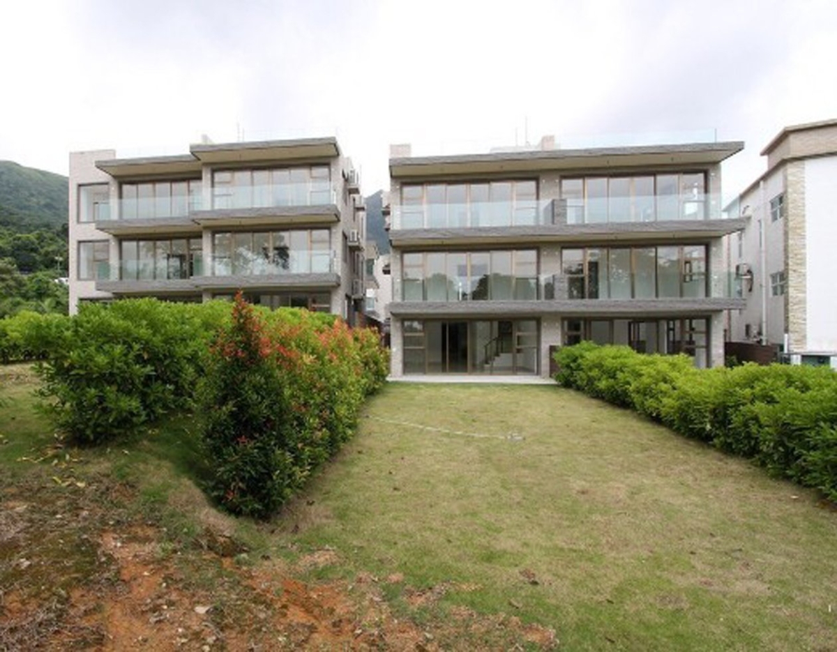 西贡南山村的相连独立屋