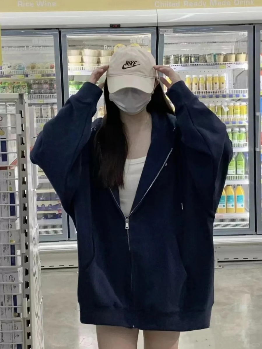 巨蟹座(21/6 - 22/7):靛蓝色