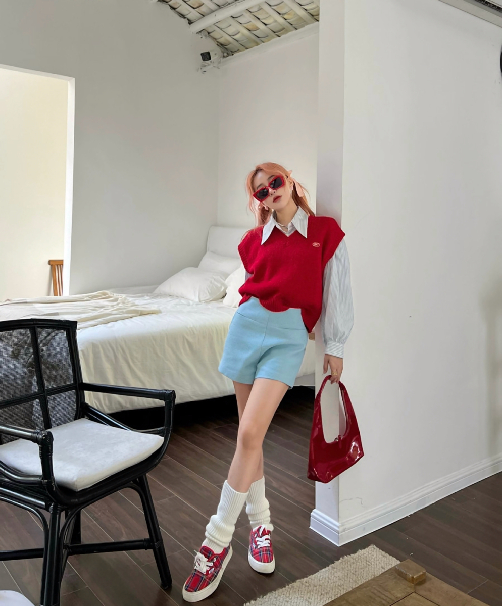 3、将红色放在单品或配件上