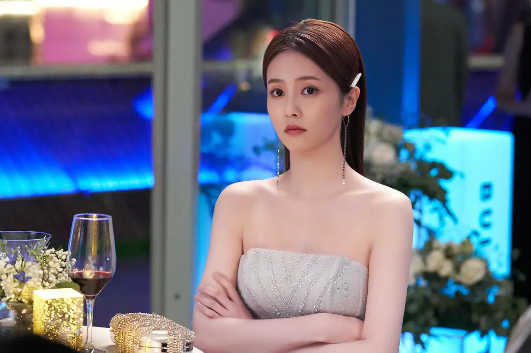 白鹿《半是蜜糖半是伤》