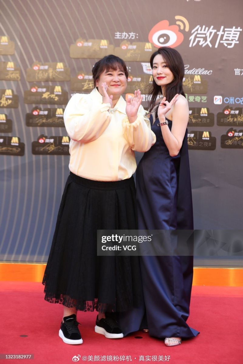 贾玲 & 张小斐