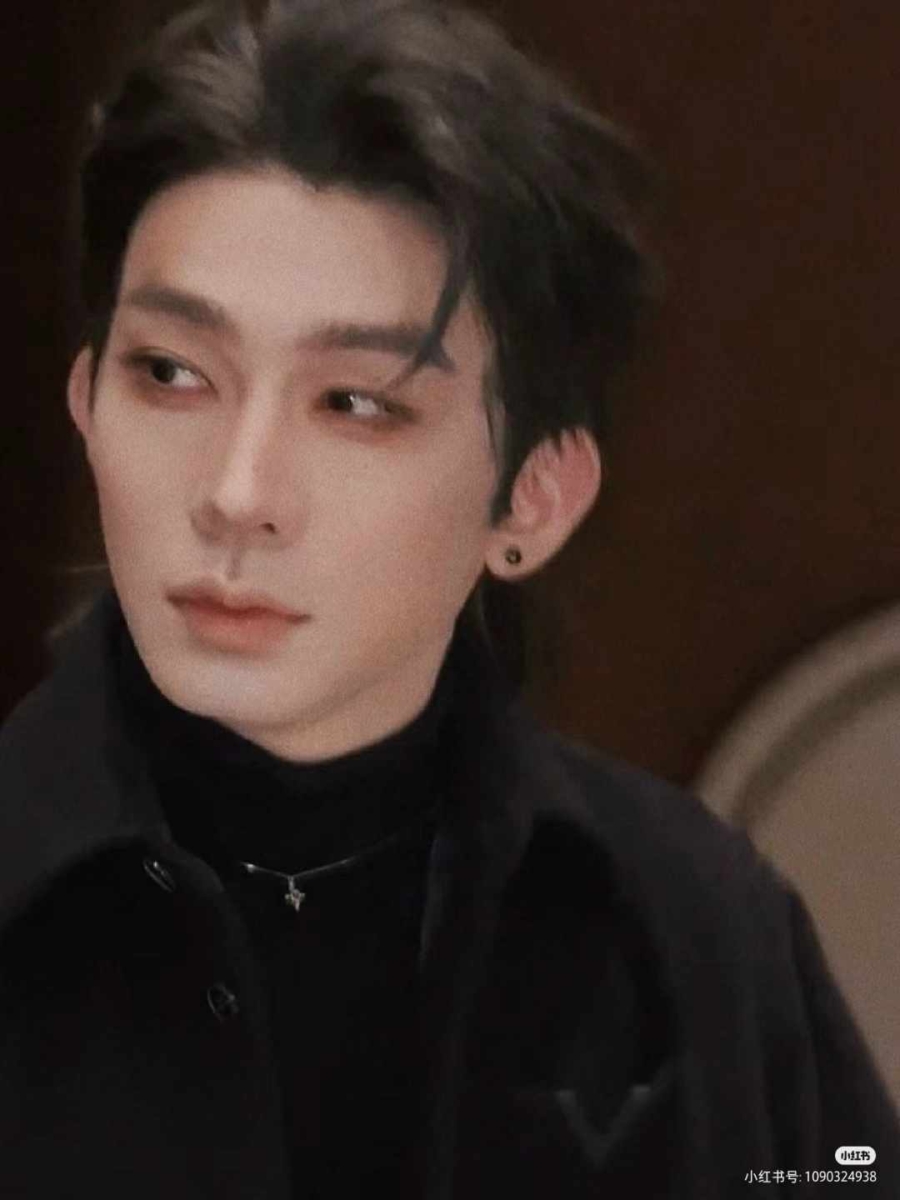 “爆改”成韩国男团的模样