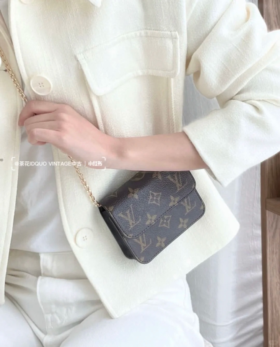1、LV 迷你小方包