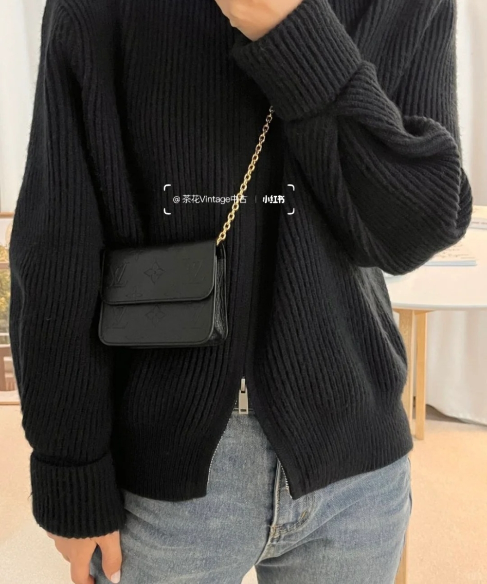 1、LV 迷你小方包