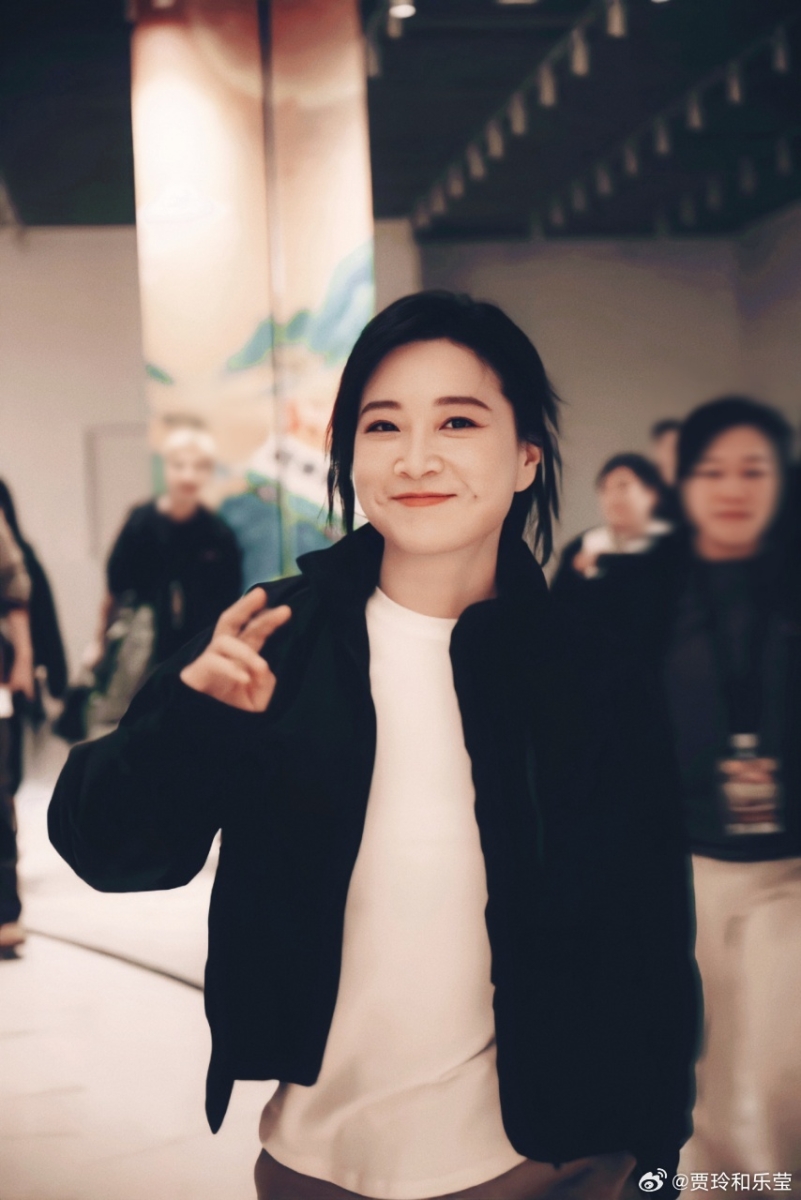 贾玲以后应该会继续在电影领域深耕