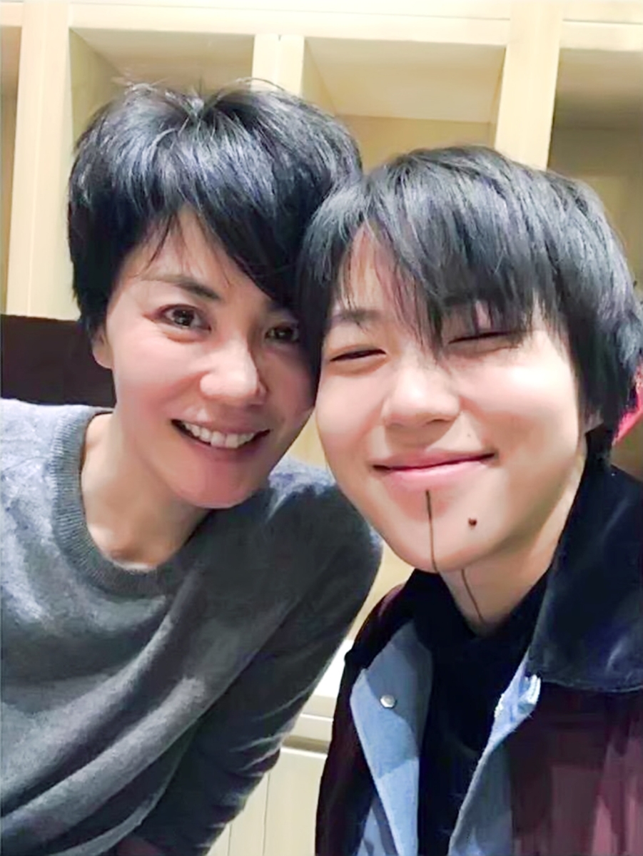 窦靖童