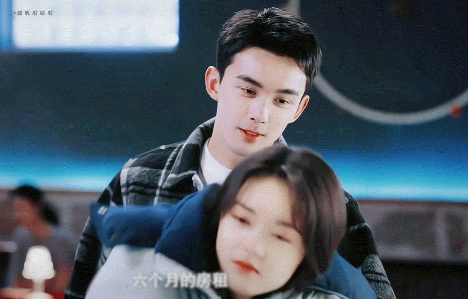 看他们谈恋爱会莫名尴尬