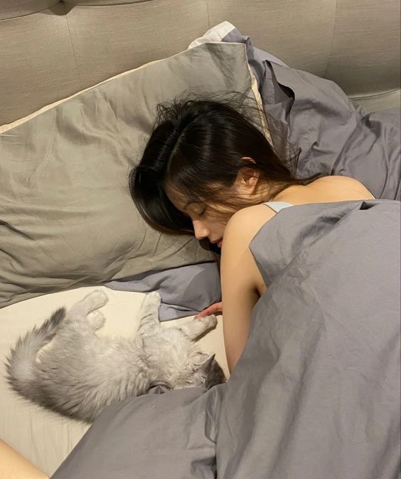睡觉不用枕头