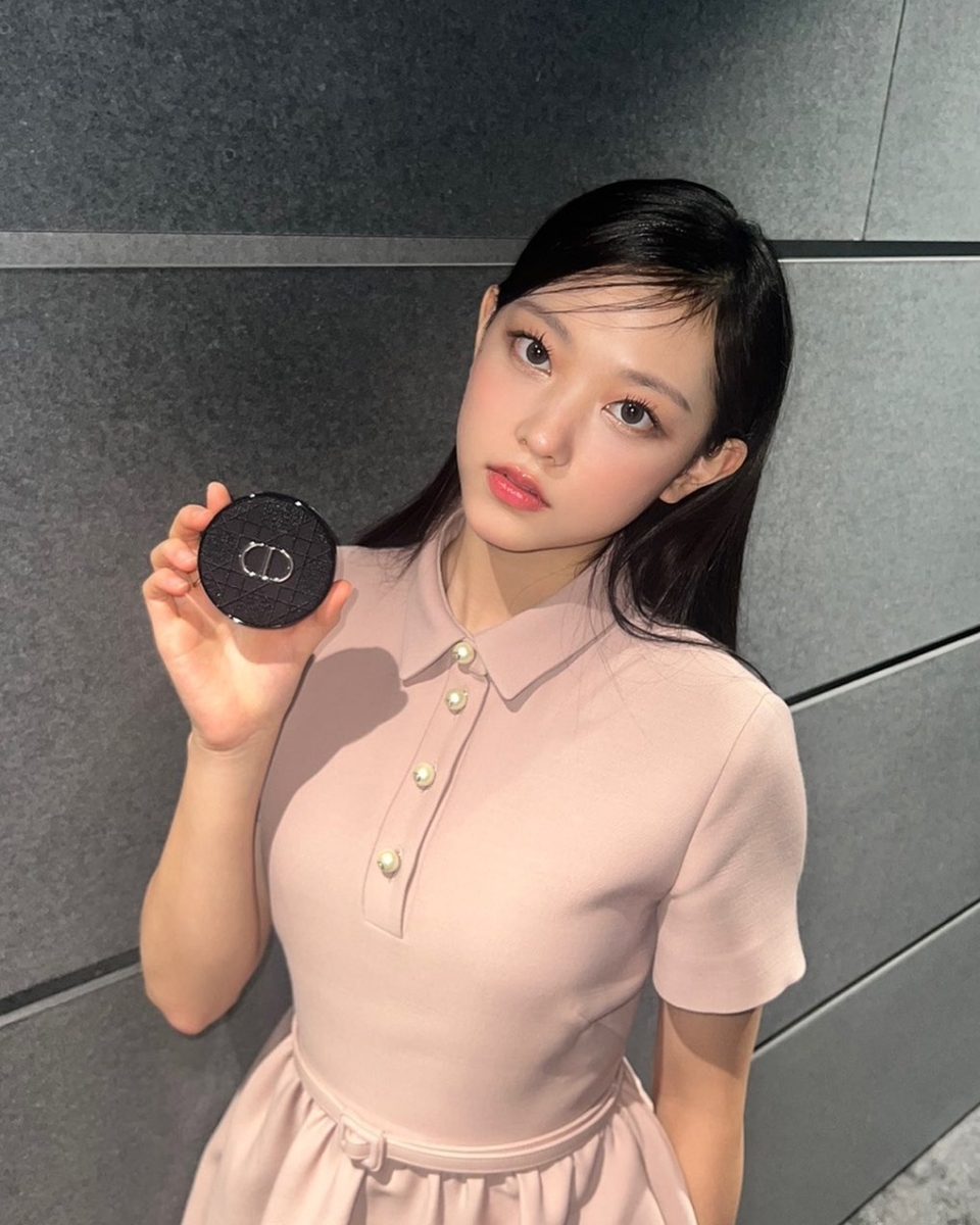 苏子叶浏海 X 黑长直披发