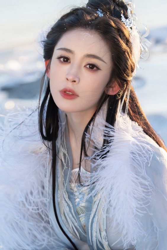 内娱最美女明星榜——TOP 6 古力娜扎(7970票)