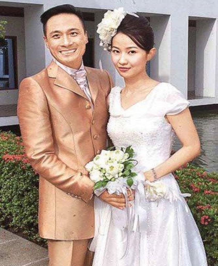 吴镇宇和他老婆王丽萍