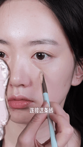 Step 3、线状技巧+三角形提亮