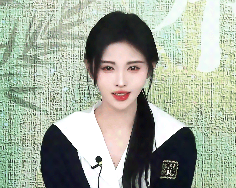 鞠婧祎似乎没有认真研究过自己的角色