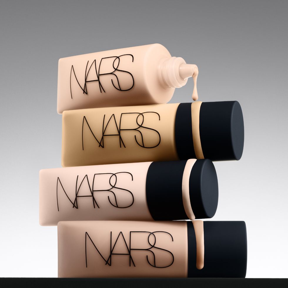 2、NARS 极雾柔光粉底露