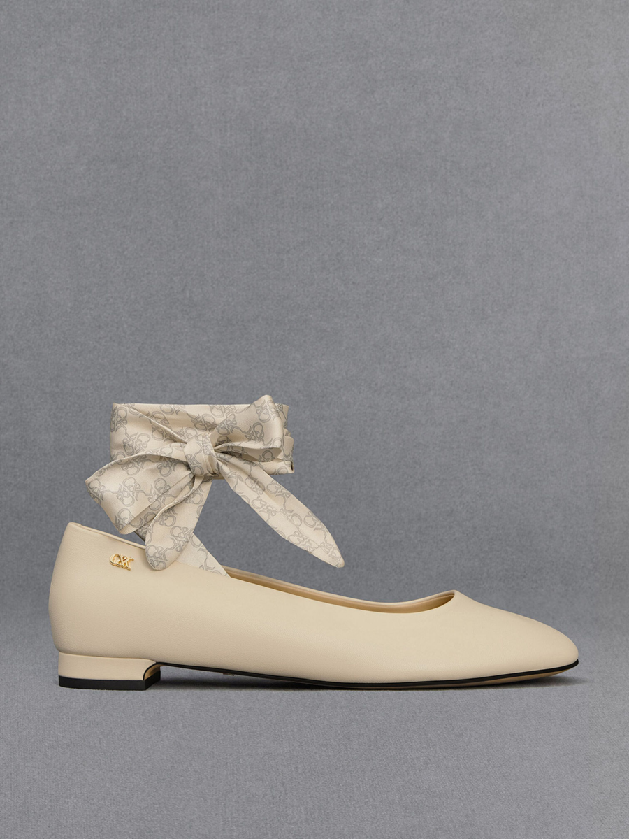 3、Leather Monogram Tie-Around Ballet Flats