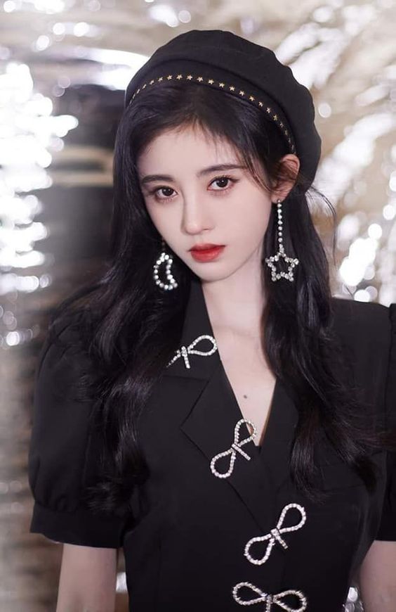 内娱最美女明星榜——TOP 2 鞠婧祎(42282票)